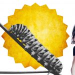 Raupe auf einem Ast vor gelbem Kreis neben einer nachdenklichen Frau – Symbol für Spiritualität im Alltag